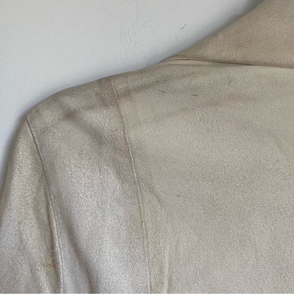 Gucci Silver Tone Bar Pin with Suede Shirt - Picture 11 of 16